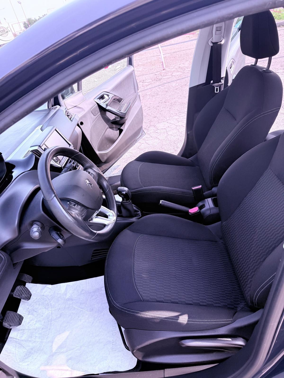 Peugeot 208 PureTech 82 Stop&Start 5 porte Allure