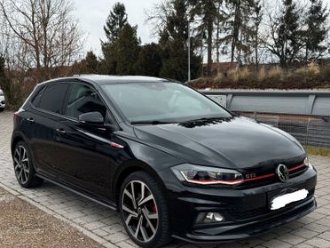 Volkswagen Polo 2.0 TSI DSG GTI