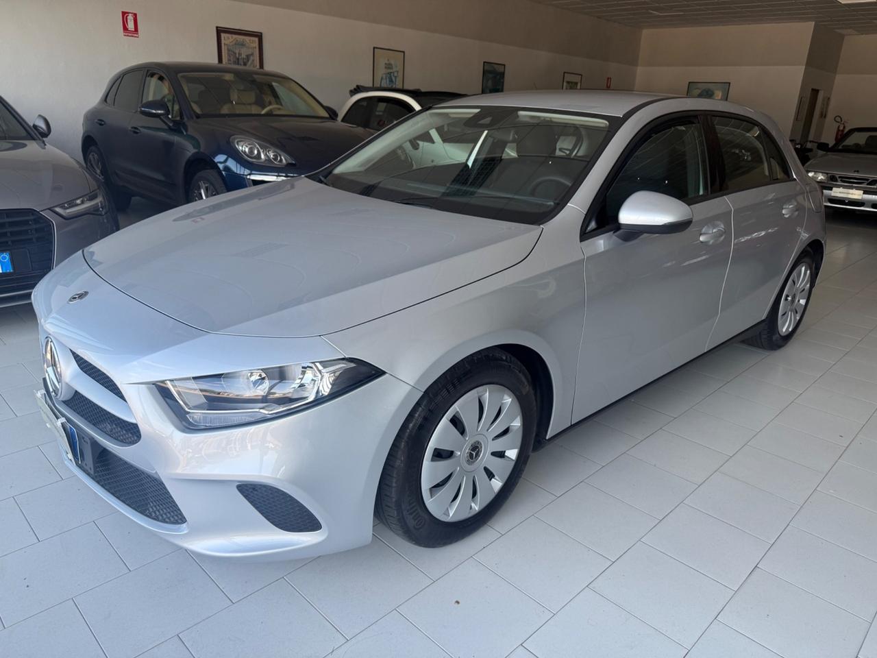 Mercedes-Benz A 180 d Automatic Business