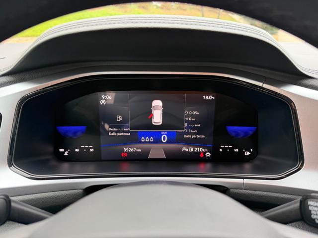 VOLKSWAGEN T-Roc TSI LIFE+NAVI+PARK AUTOMATICO+VIRTUAL+BICOLOR