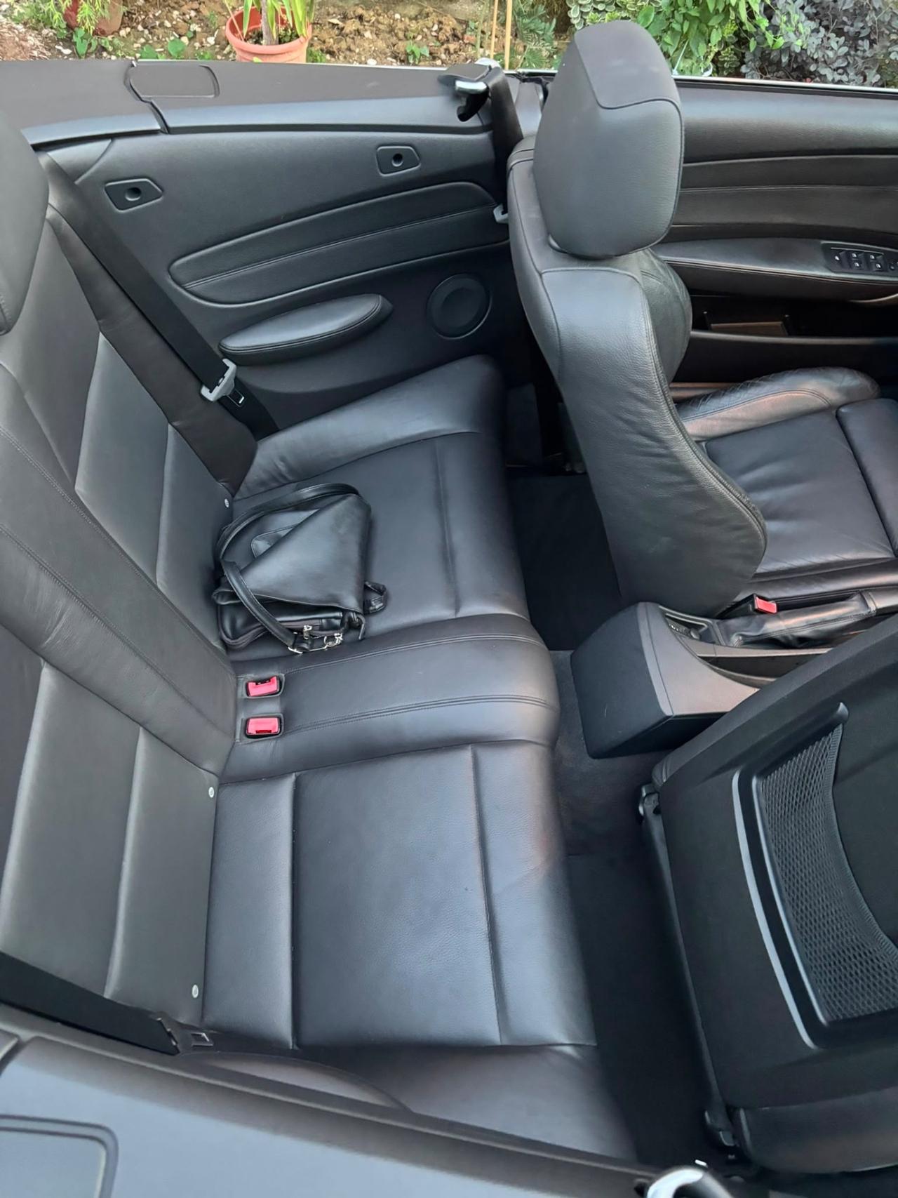 Bmw 120 .2.0 i Cabrio Attiva pronta al uso