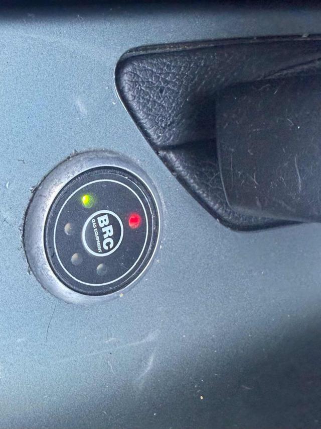 FORD C-Max BENZINA/GPL 1.6 120CV GPL Titanium Bellissima