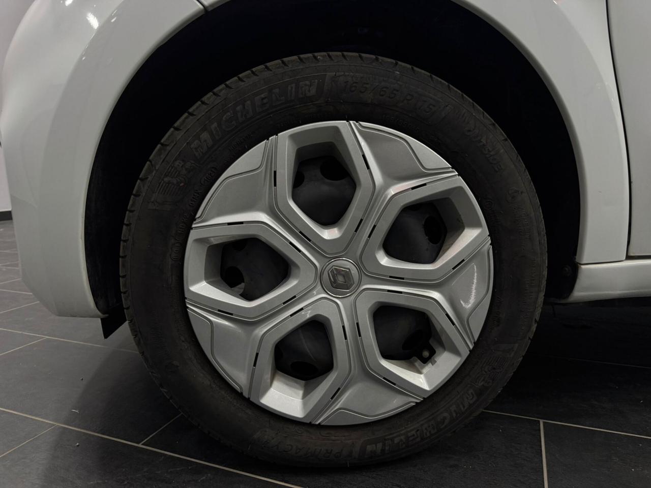 Renault Twingo SCe 65 CV Duel