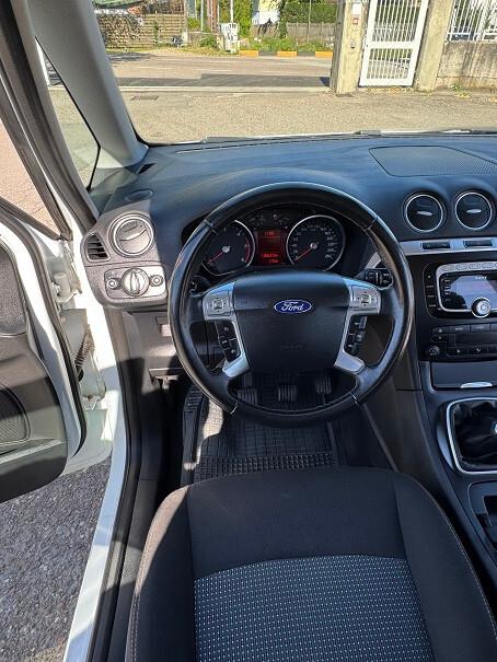 Ford Galaxy 1.6 TDCi 115 CV Start&Stop DPF Business Nav