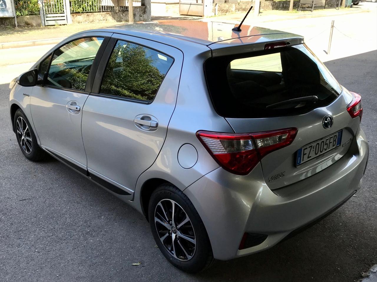 Toyota Yaris 1.5 Hybrid 5 porte Active