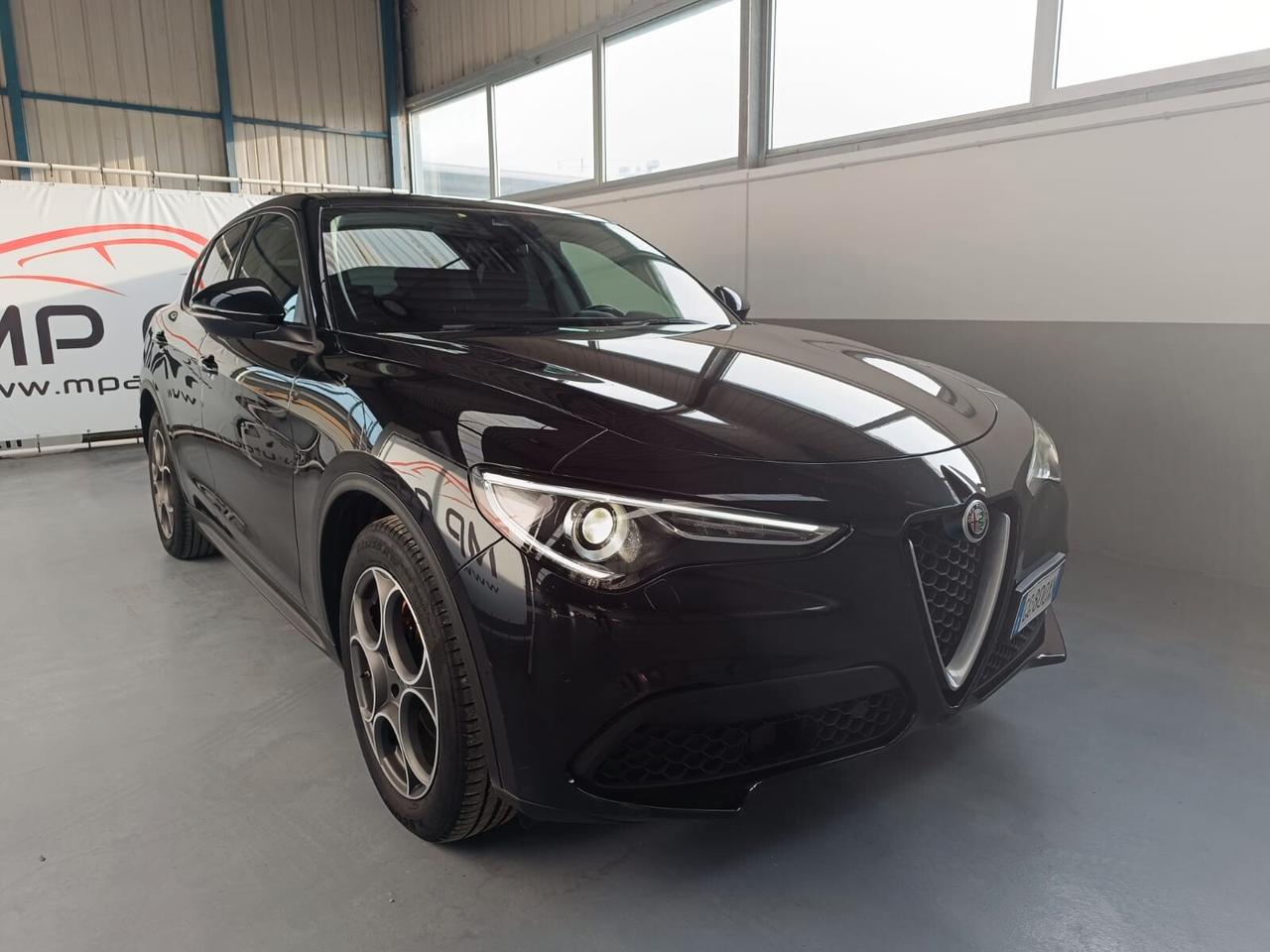 Alfa Romeo Stelvio 2.2 Turbodiesel 160 CV AT8 RWD Business Sport