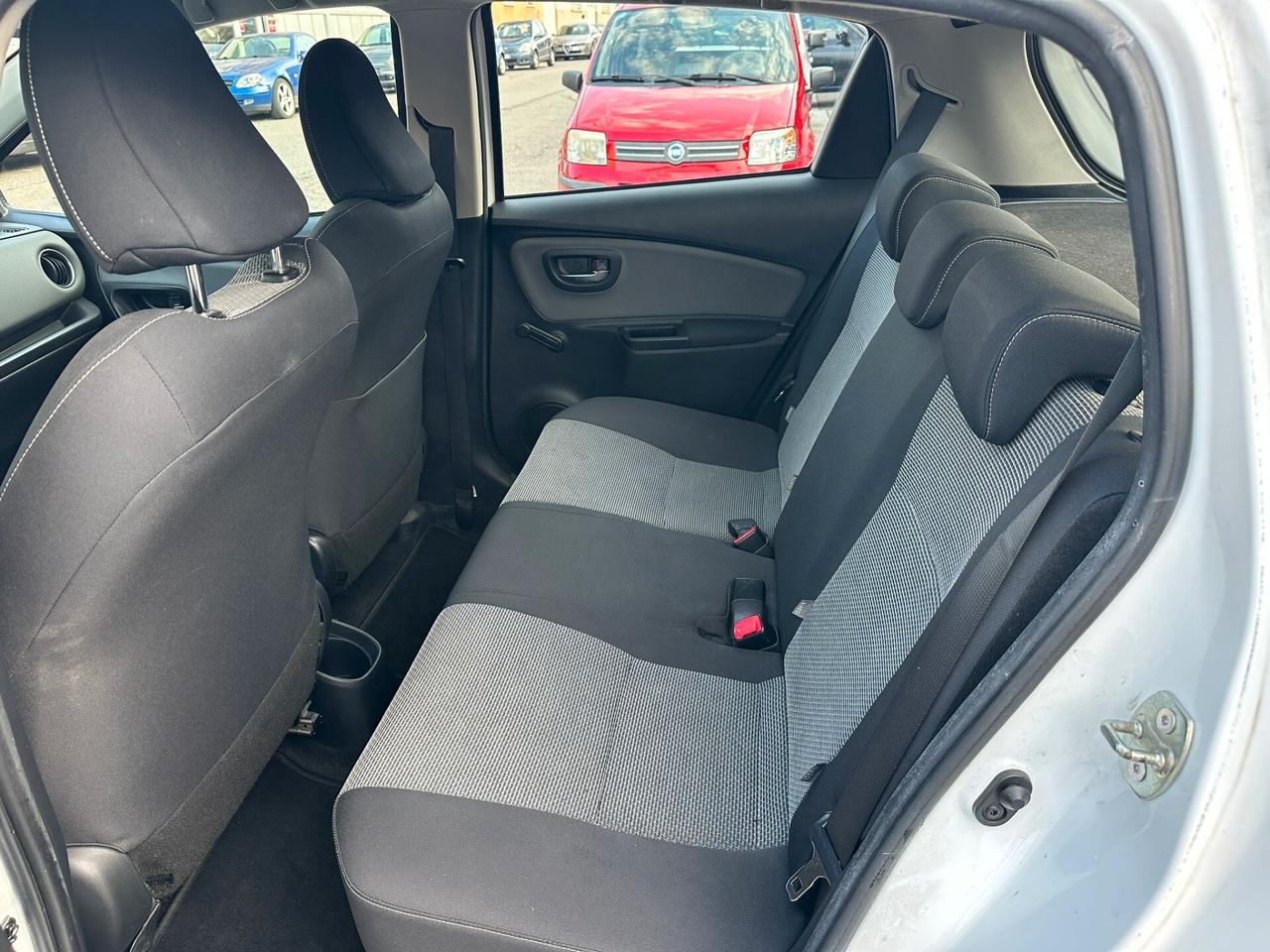 Toyota Yaris 1.5 Hybrid 5 porte CoolTo