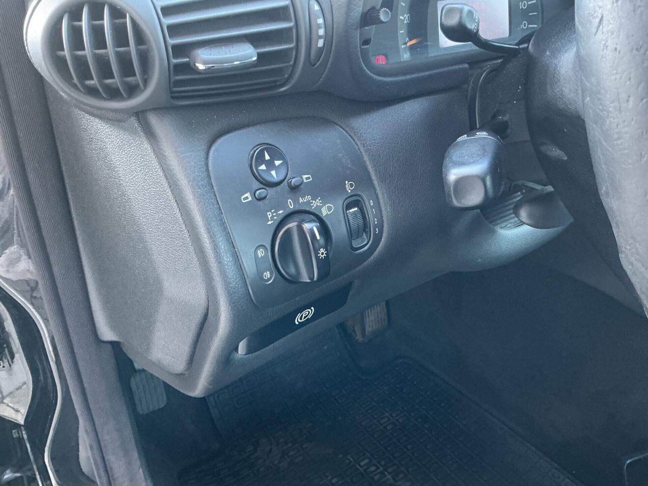 Mercedes-benz C 200 2.1 Diesel