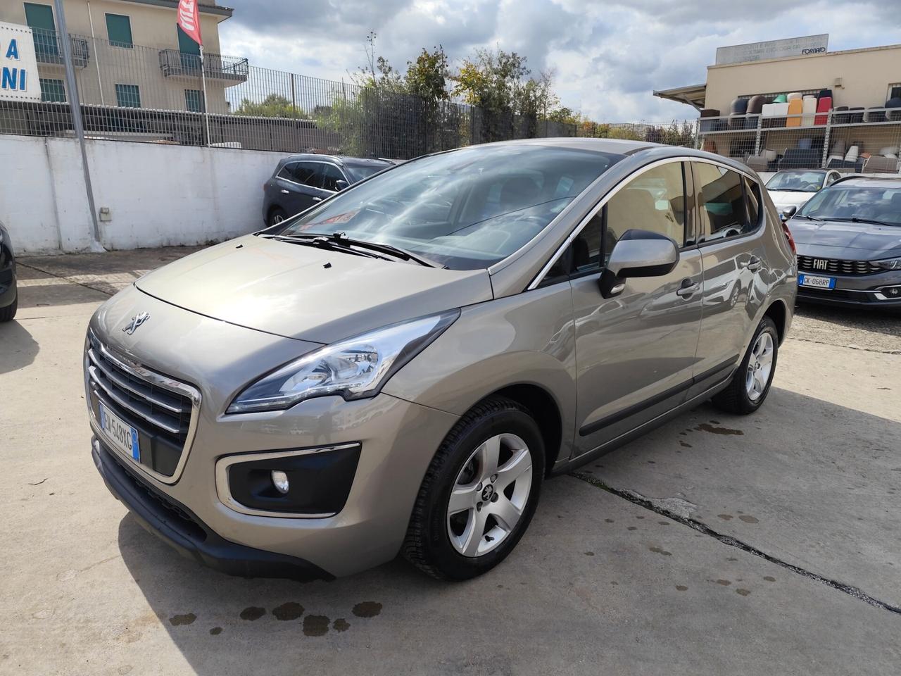 Peugeot 3008 1.6 HDi 115CV Business