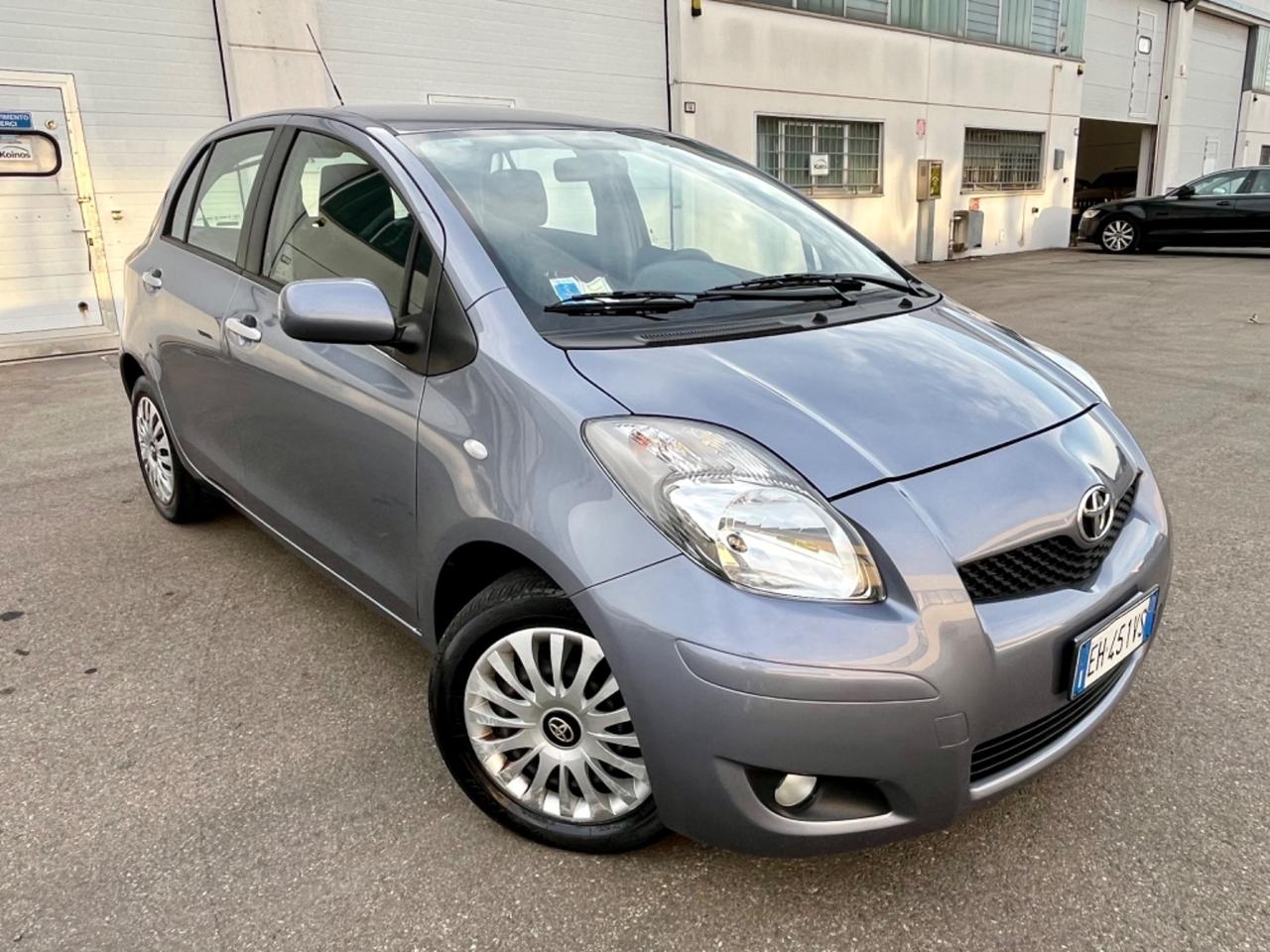 Toyota Yaris 1.3benz 2011 58.000km perfetta per neopatentati