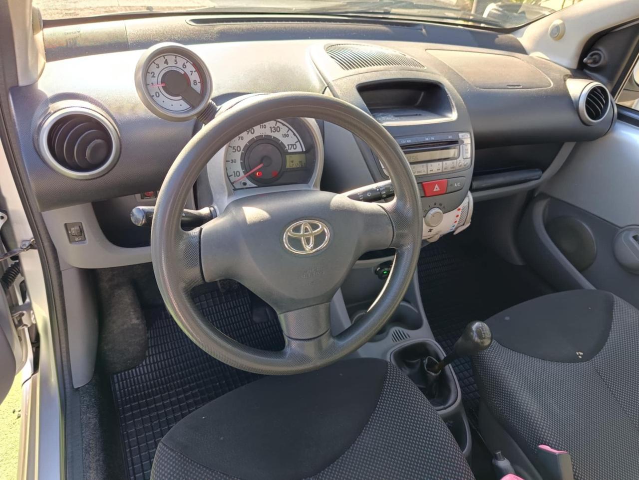 Toyota Aygo 1.0 12V VVT-i 5 porte 2009 - NEOPATENTATI