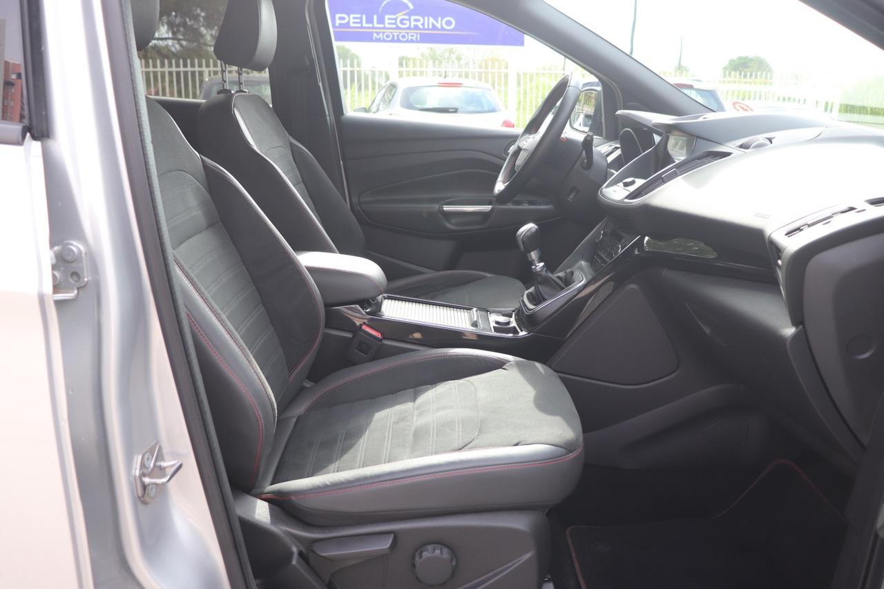 Ford Kuga 1.5 TDCI 120 CV S&S 2WD ST-Line