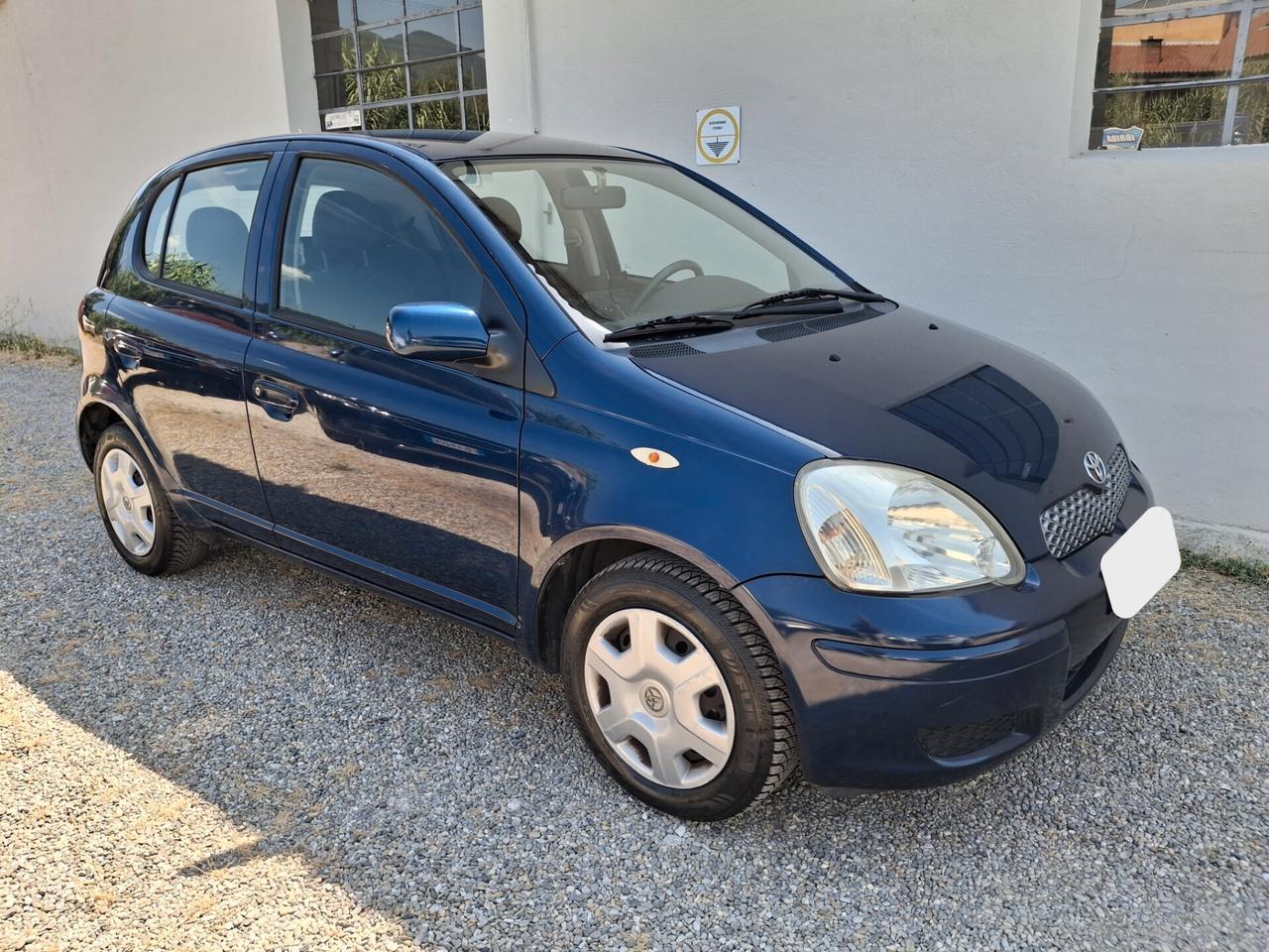 Toyota Yaris 1.0i 16V cat 5 porte
