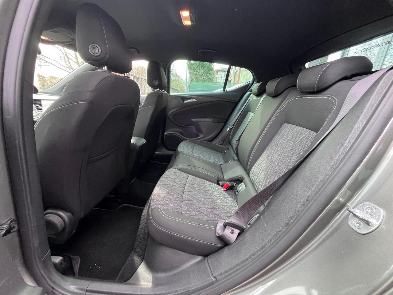 Opel Astra 1.5 CDTI 105 CV S&S 5 porte Business Elegance