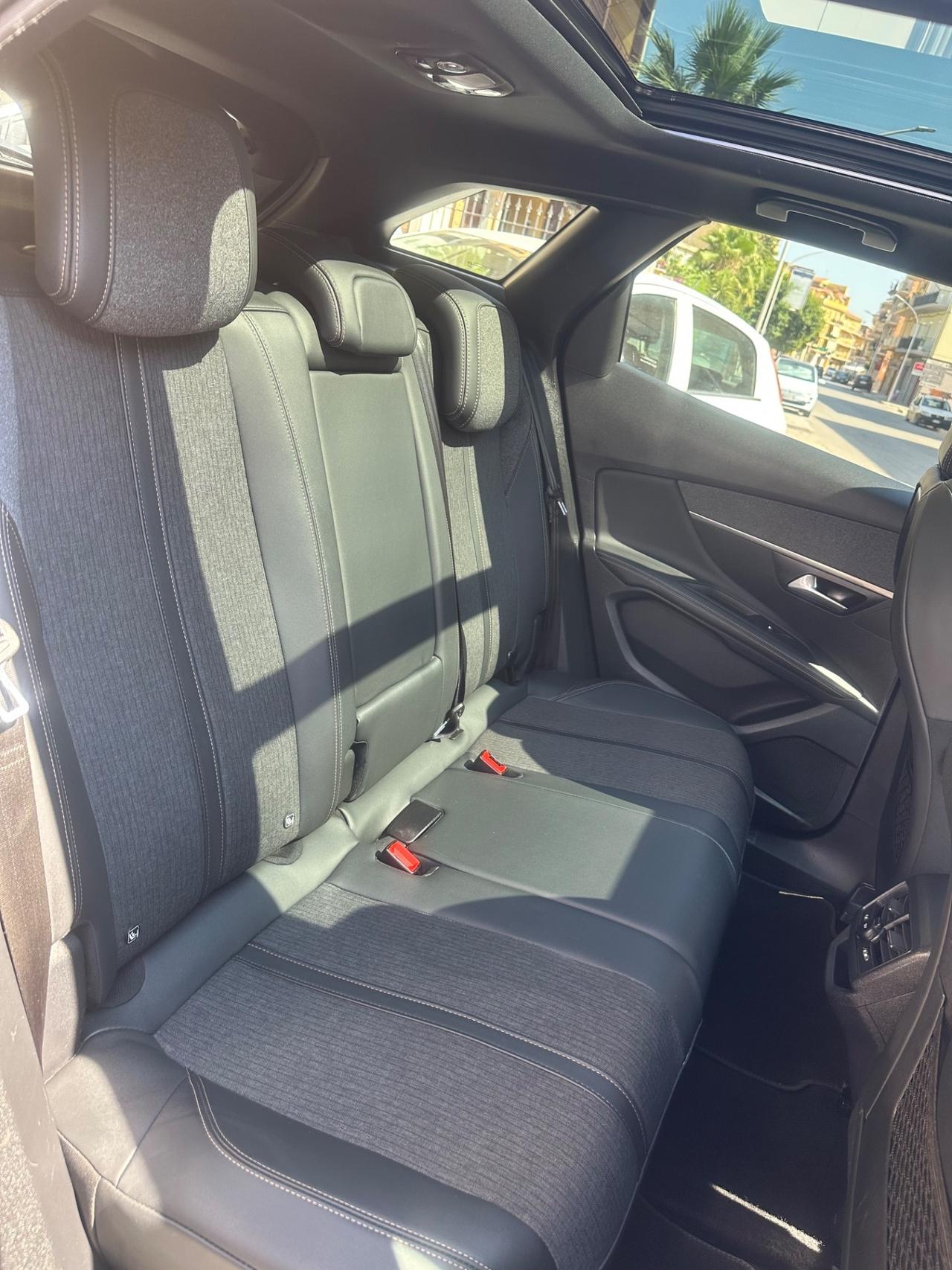 Peugeot 3008 BlueHDi 130 GT Line 3/2019 KM 122728 CERT 1PROP