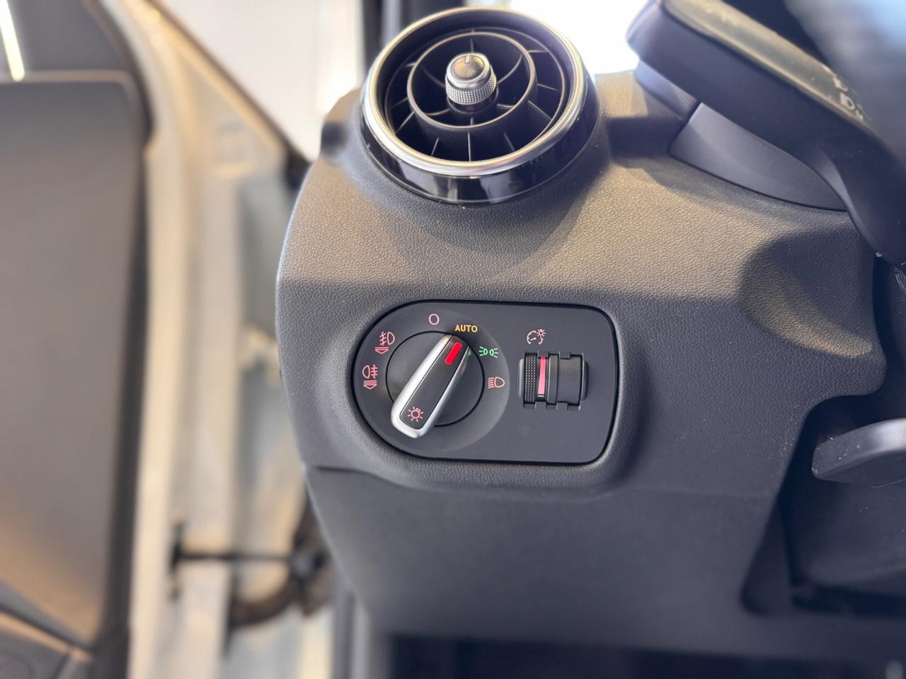 Audi A1 SPB 1.6 TDI S tronic line edition