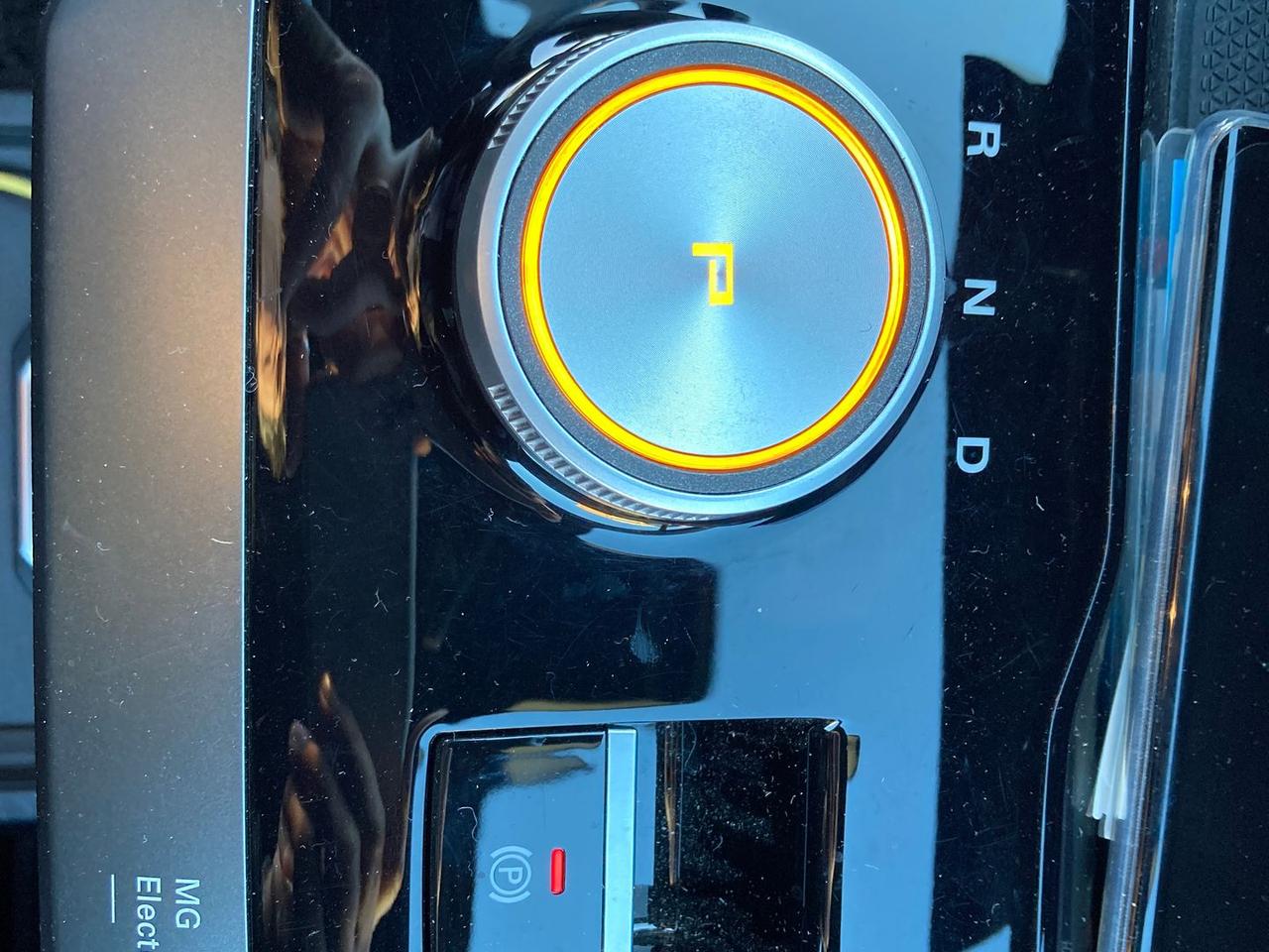 Mg MG4 4 EV Long Range 64 kWh LUXURY #8431