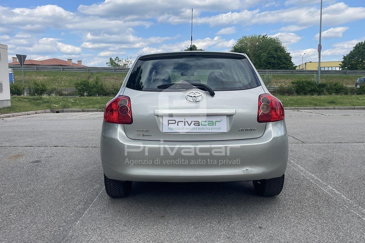 TOYOTA Auris 1.3 L 5 porte