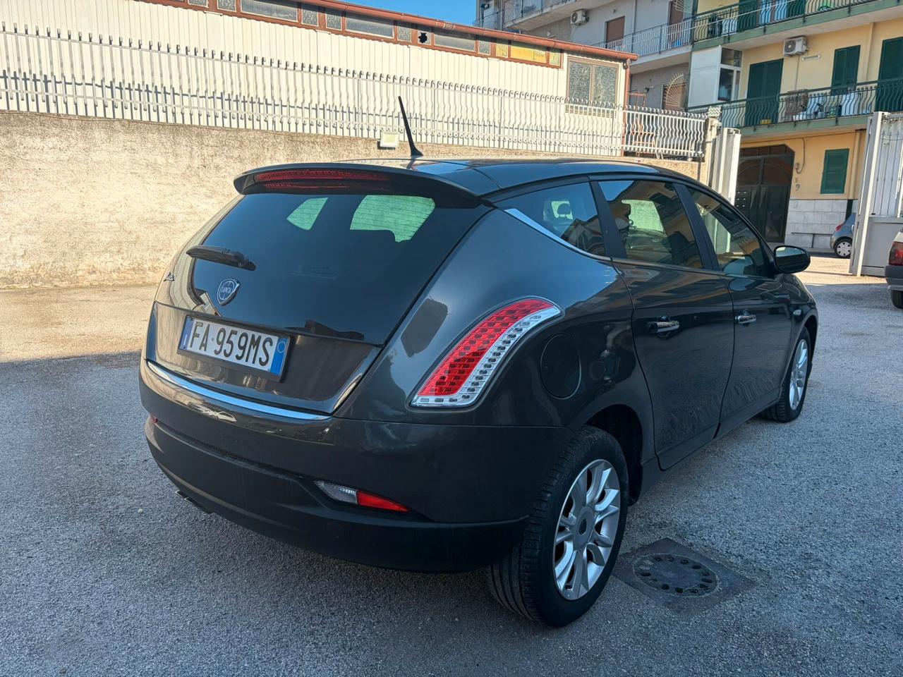 Lancia Delta 1.6 mjt 105 CV Gold come nuova