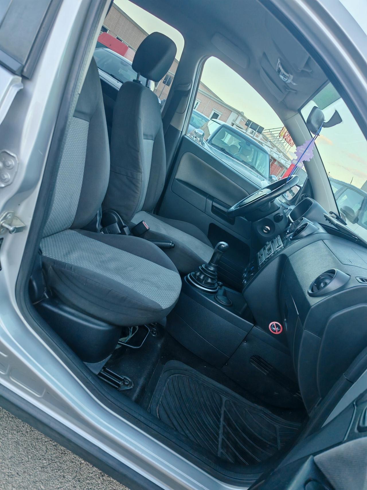 Ford Fusion 1.4 TDCi 5p. Leather