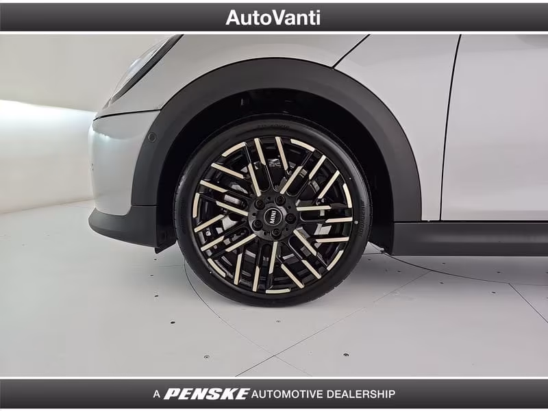 MINI Mini Mini Cooper C Favoured