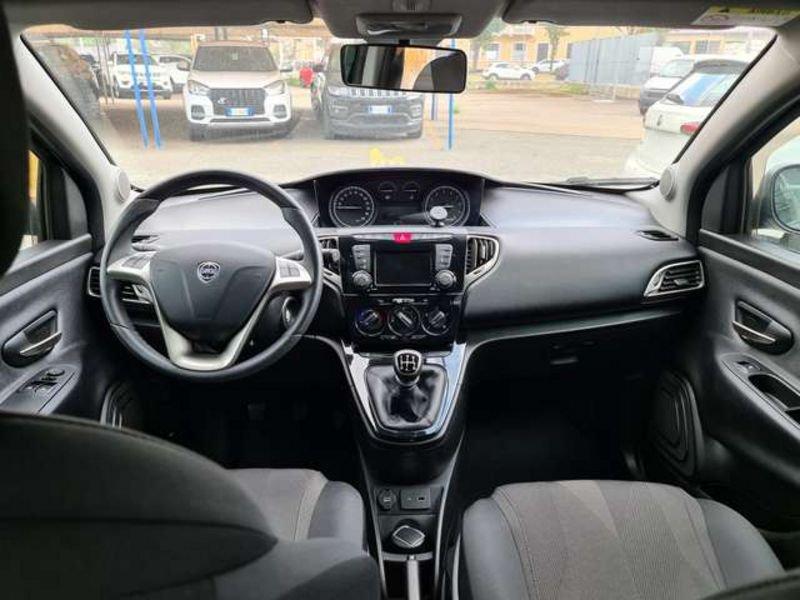 Lancia Ypsilon 1.2 Black and Noir s