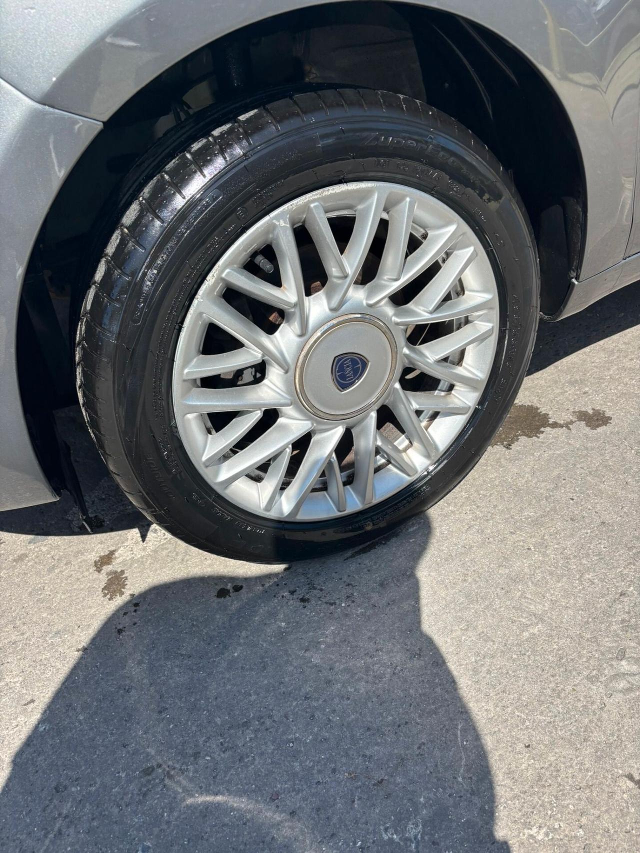 Lancia Ypsilon 1.2 69 CV 5 porte Elle