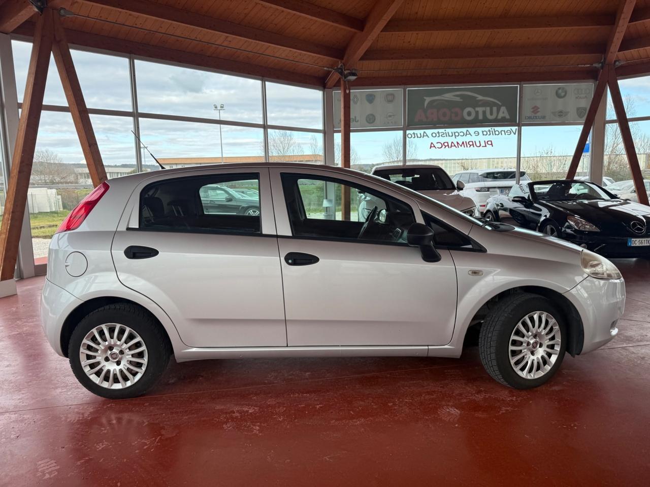 Fiat Punto Evo 1.2 Benzina - Neopatentati