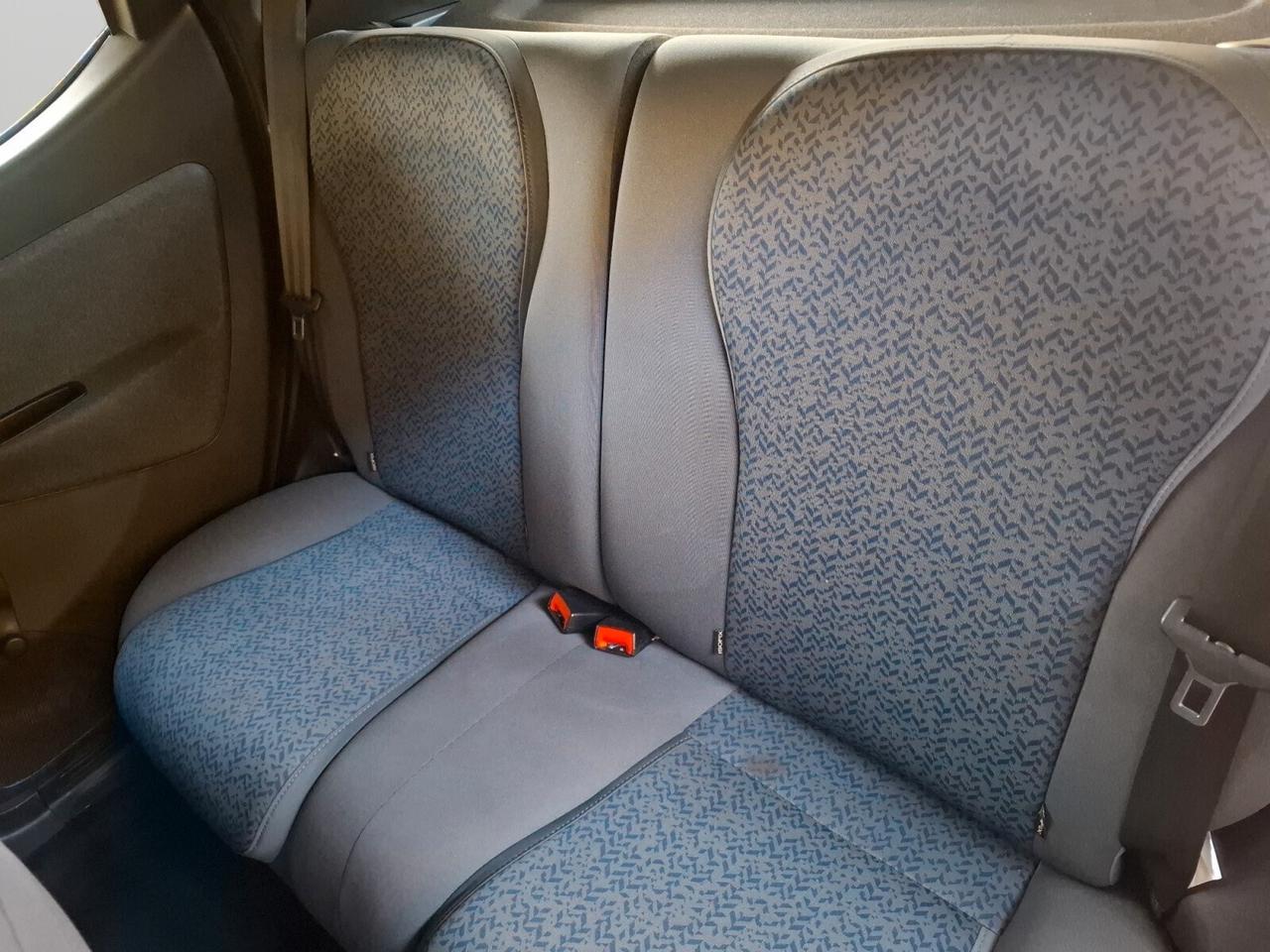 Lancia Ypsilon 1.0 FireFly 5 porte S&S Hybrid Ecochic Silver