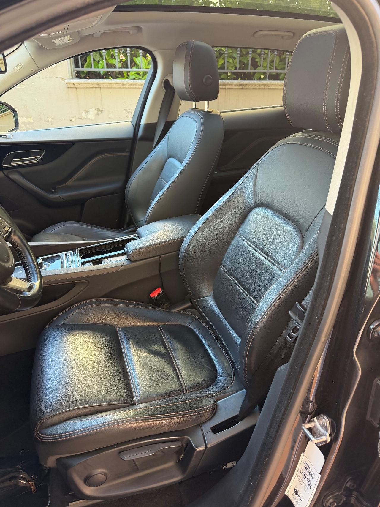 Jaguar F-Pace 2.0 D 180 CV AWD Prestige