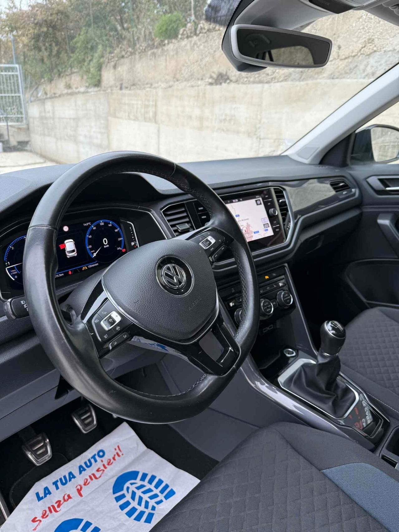 Volkswagen T-Roc 1.6 Style VIRTUAL COCKPIT