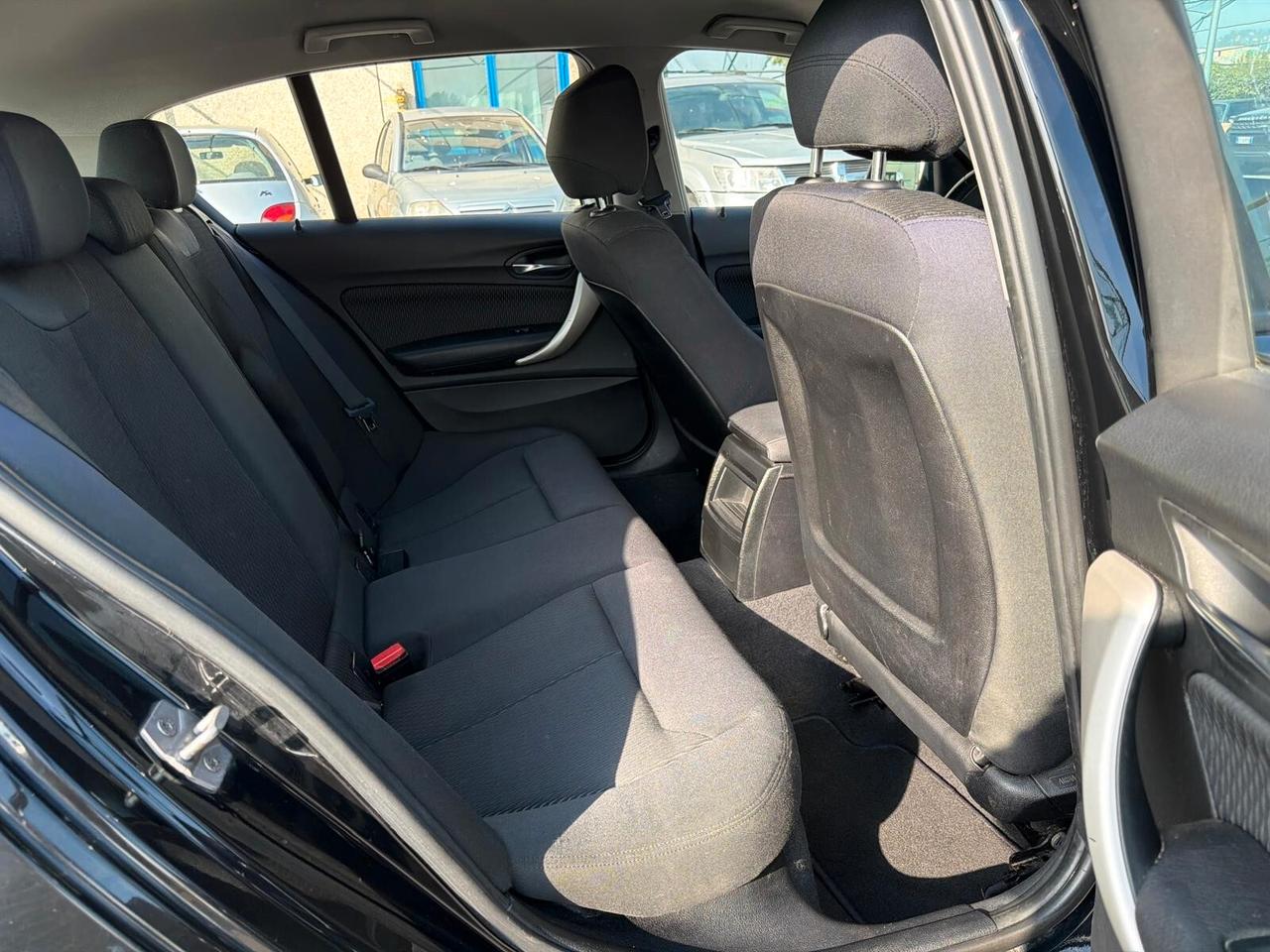 Bmw 114 114d 5p. Urban