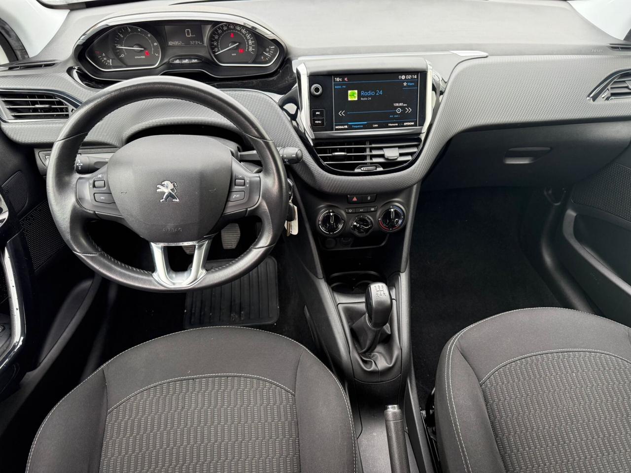 Peugeot 208 PureTech 82 5 porte FINANZIABILE