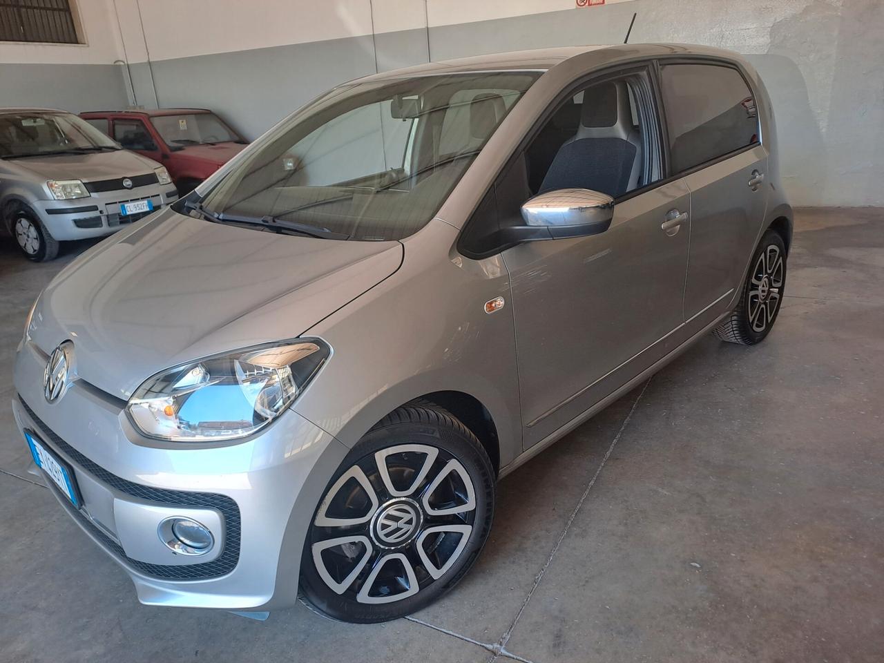 Volkswagen up! 1.0 75 CV 5p. high