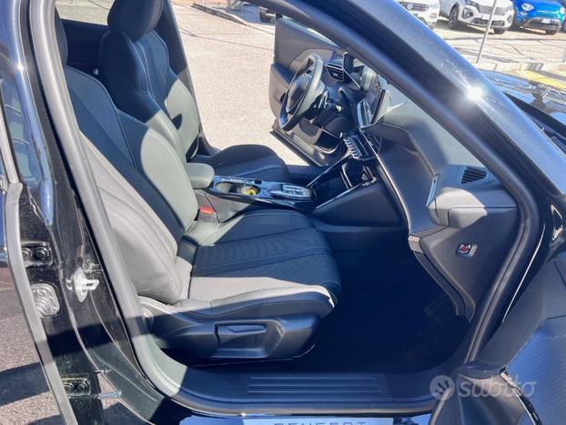 PEUGEOT 2008 PureTech 130 S&S EAT8 GT