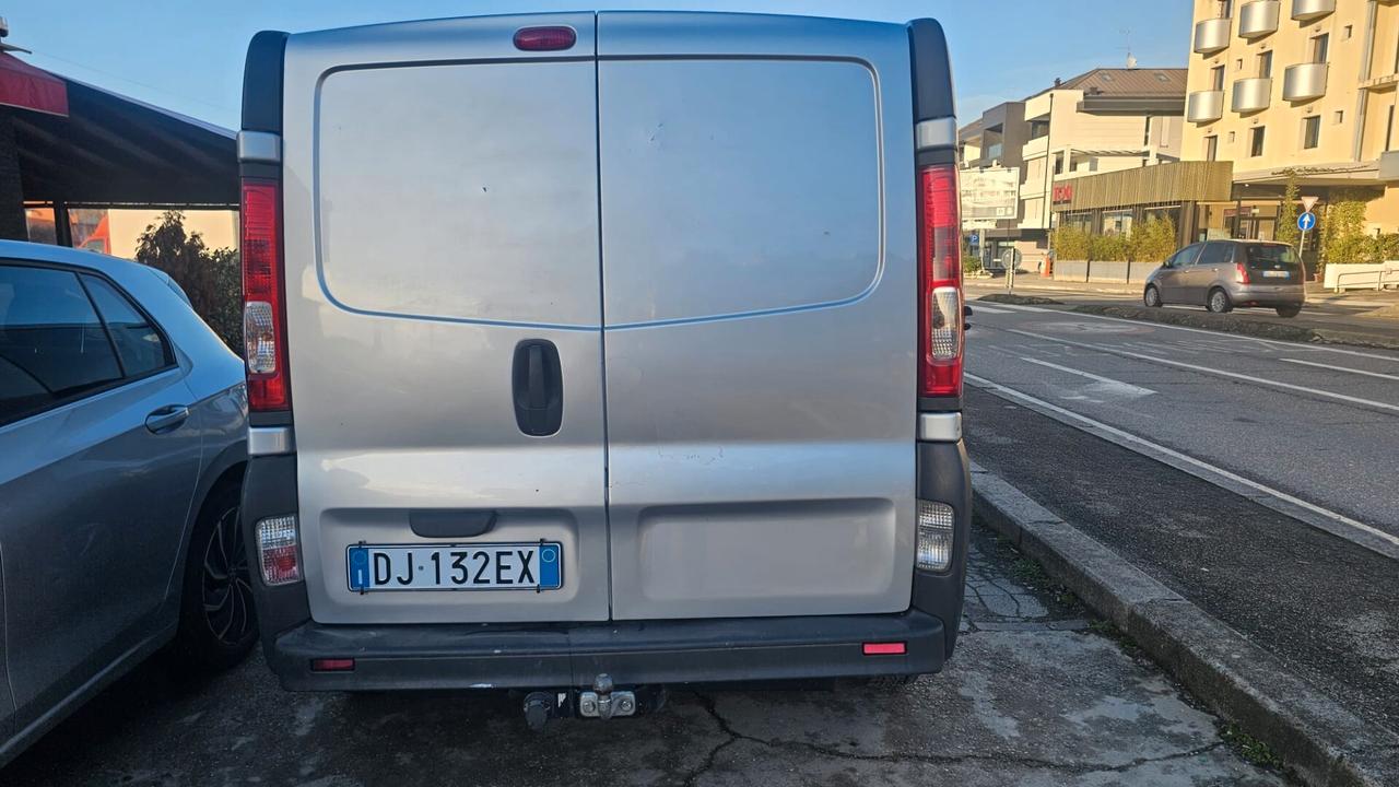 Opel Vivaro 29 2.0 CDTI PC-TN Furgone Vetrato