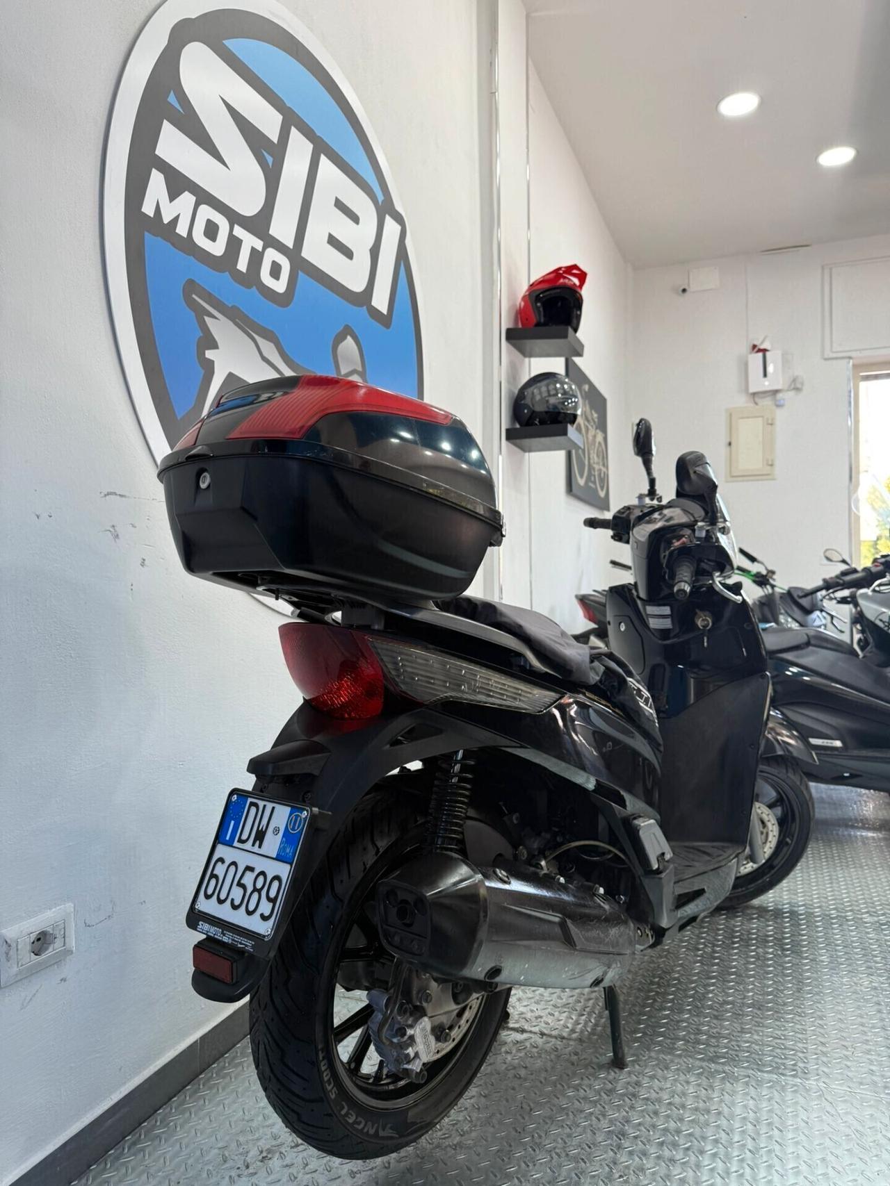 Kymco People GT 300