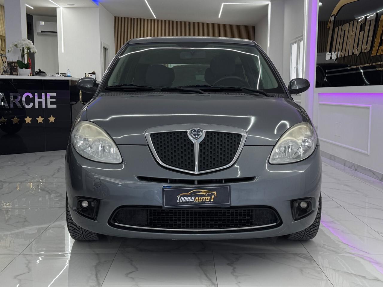 Lancia Ypsilon 1.2 Platino-Unica