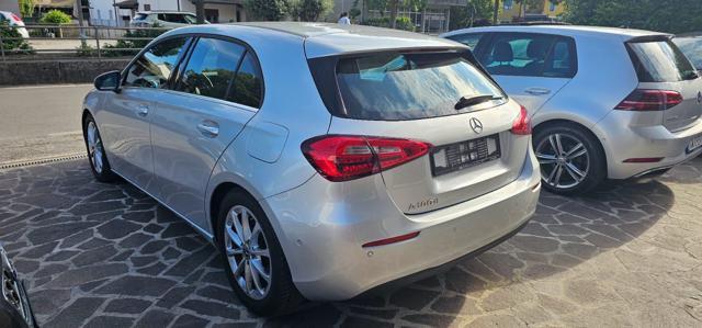 MERCEDES-BENZ A 180 d Automatic Business
