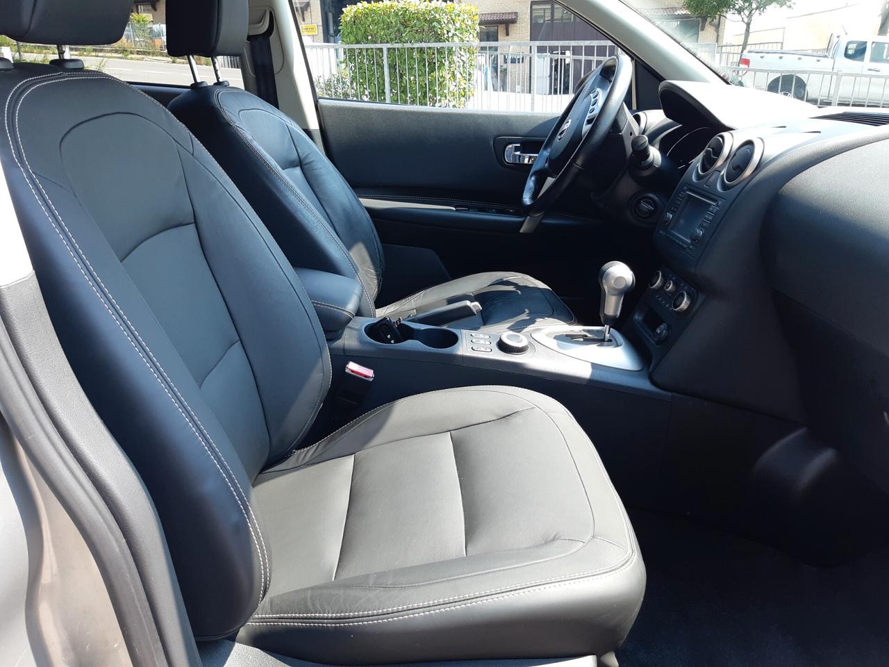 Nissan Qashqai Qashqai+2 2.0 dCi DPF Tekna 4X4 C.AUTO.