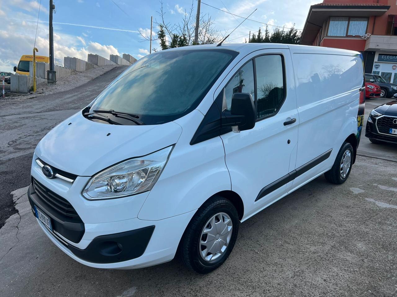 Ford Transit Custom Titanium 2.0 TDCi 131cv