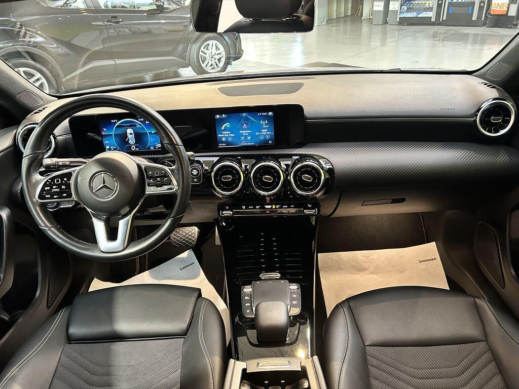 Mercedes Classe A 180 180 D Business 8G-DCT