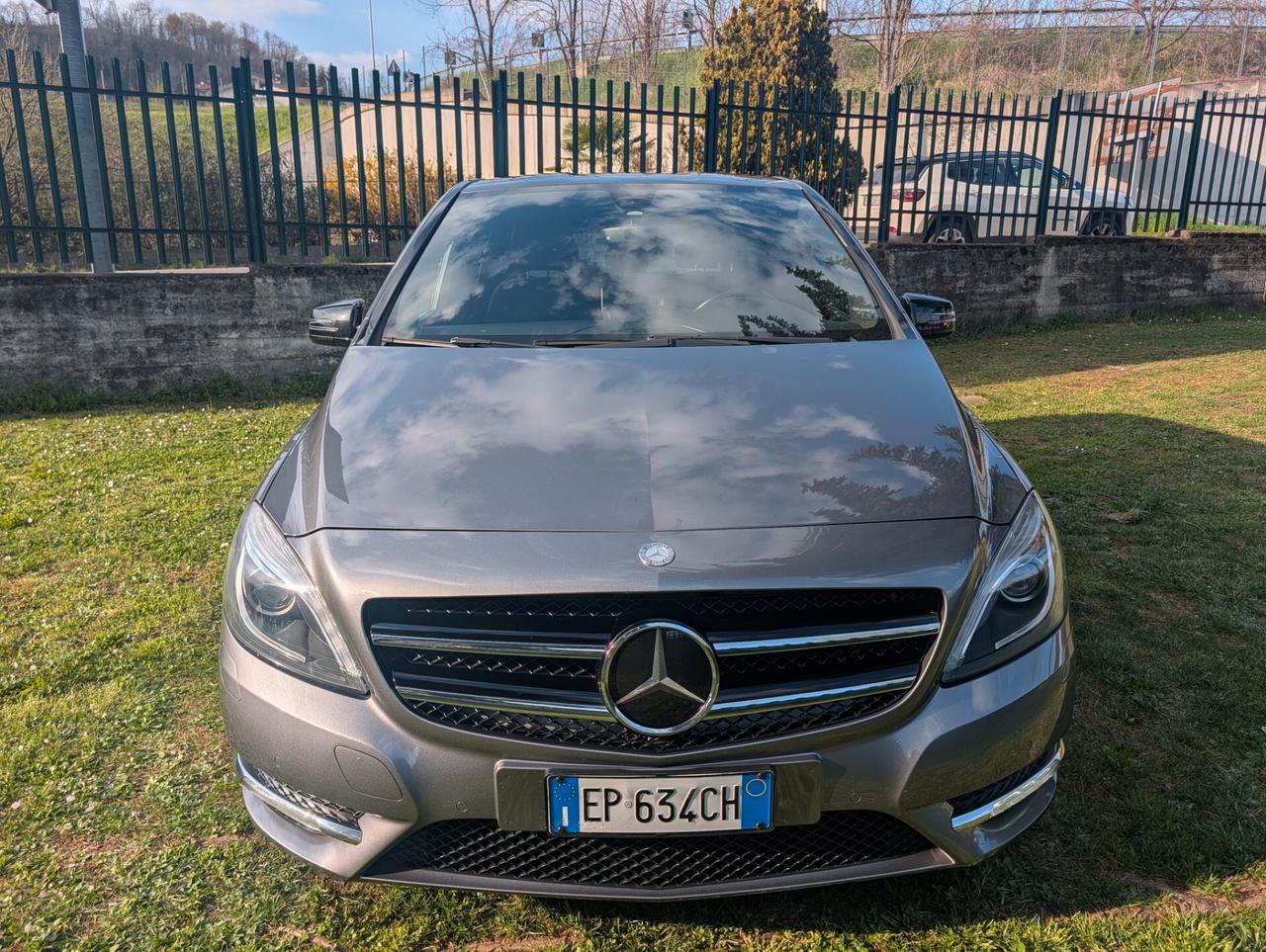 Mercedes-benz B 250 BlueEFFICIENCY Premium