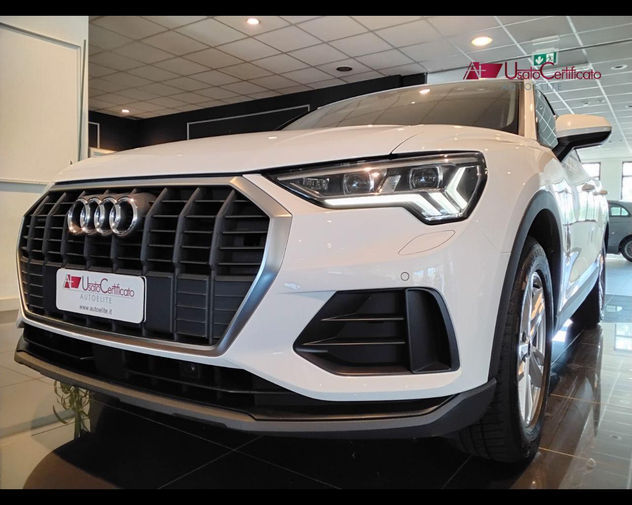 AUDI Q3 35 TDI quattro S tronic Business