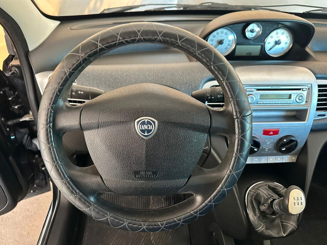 Lancia Ypsilon 1.2 Versus