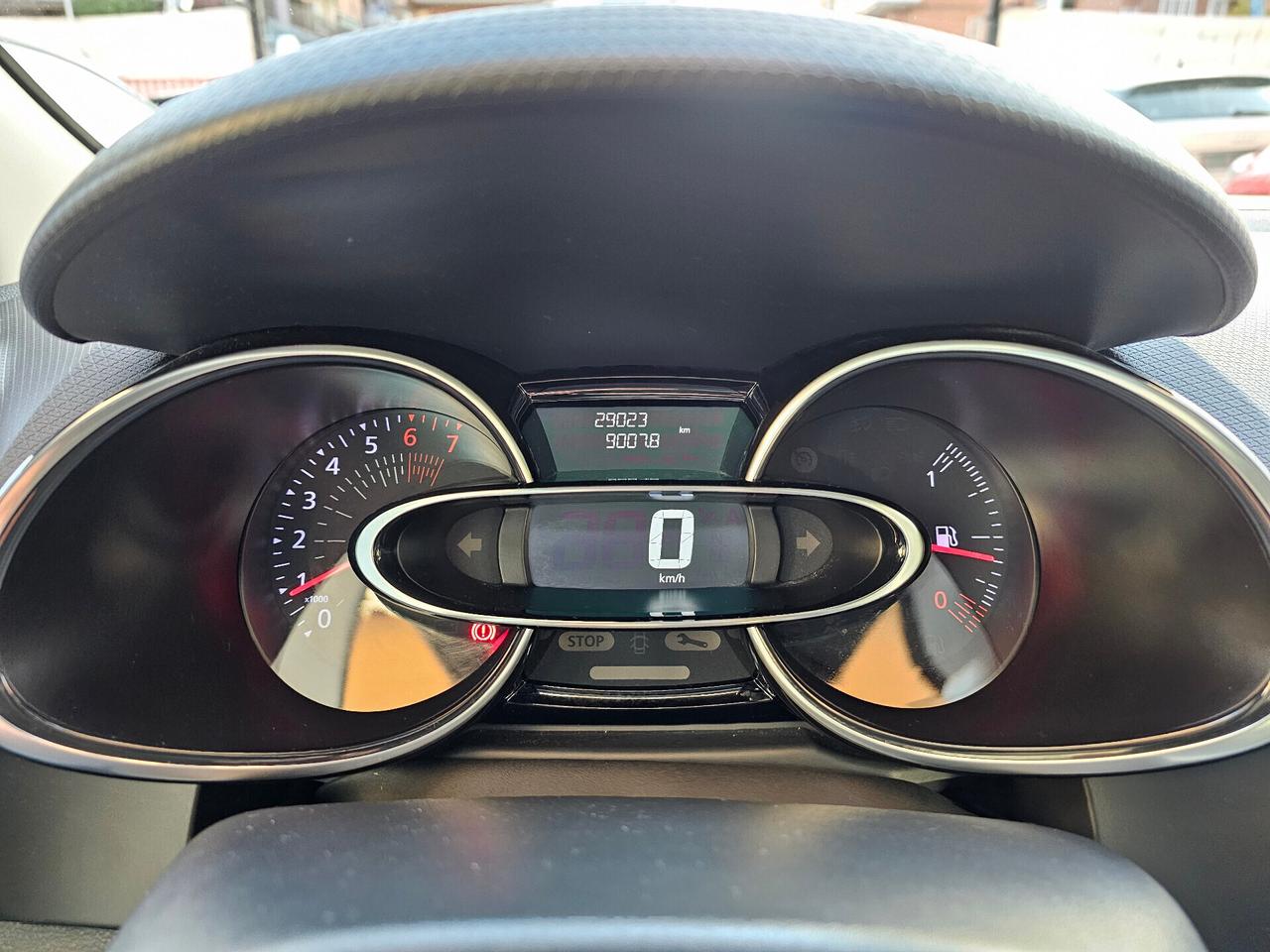 Renault Clio TCe 12V 90 CV 5 porte Intens TAGL UFF NAV LED 5POSTI