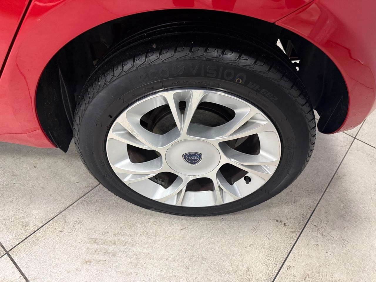 Lancia Ypsilon 1.2 69 CV GPL Ecochic Gold Ok Neopatentati