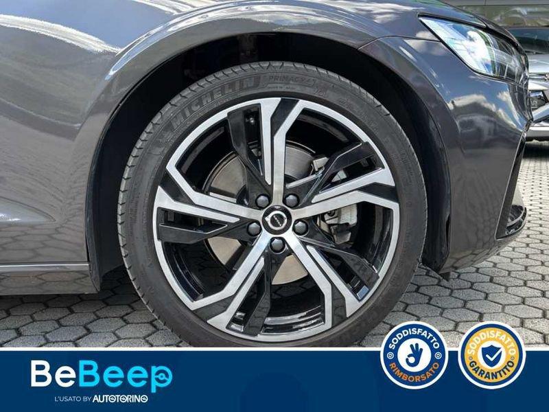 Volvo V60 2.0 B4 PLUS DARK AUTO