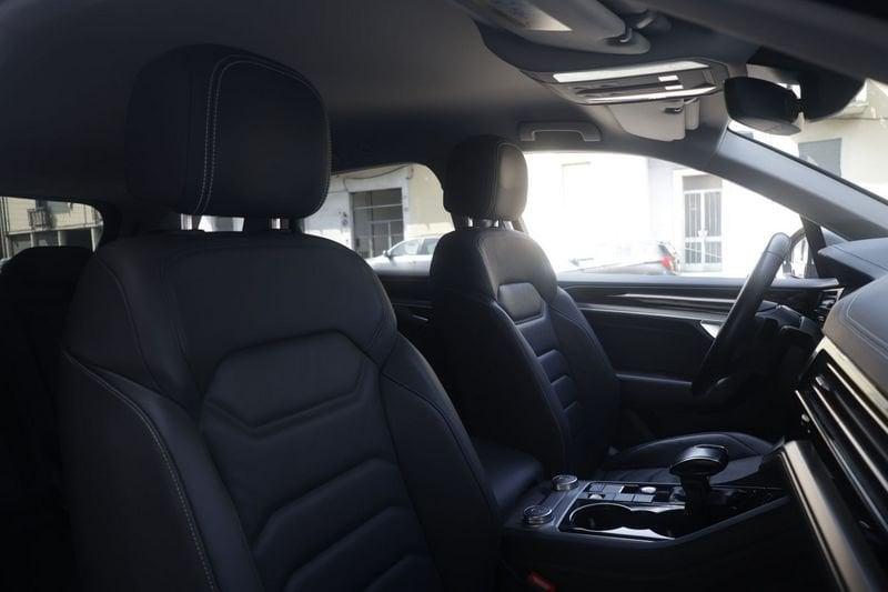 Volkswagen Touareg Volkswagen Touareg 3.0 V6 TDI SCR 210kW Elegance 210KW ANNO 2022