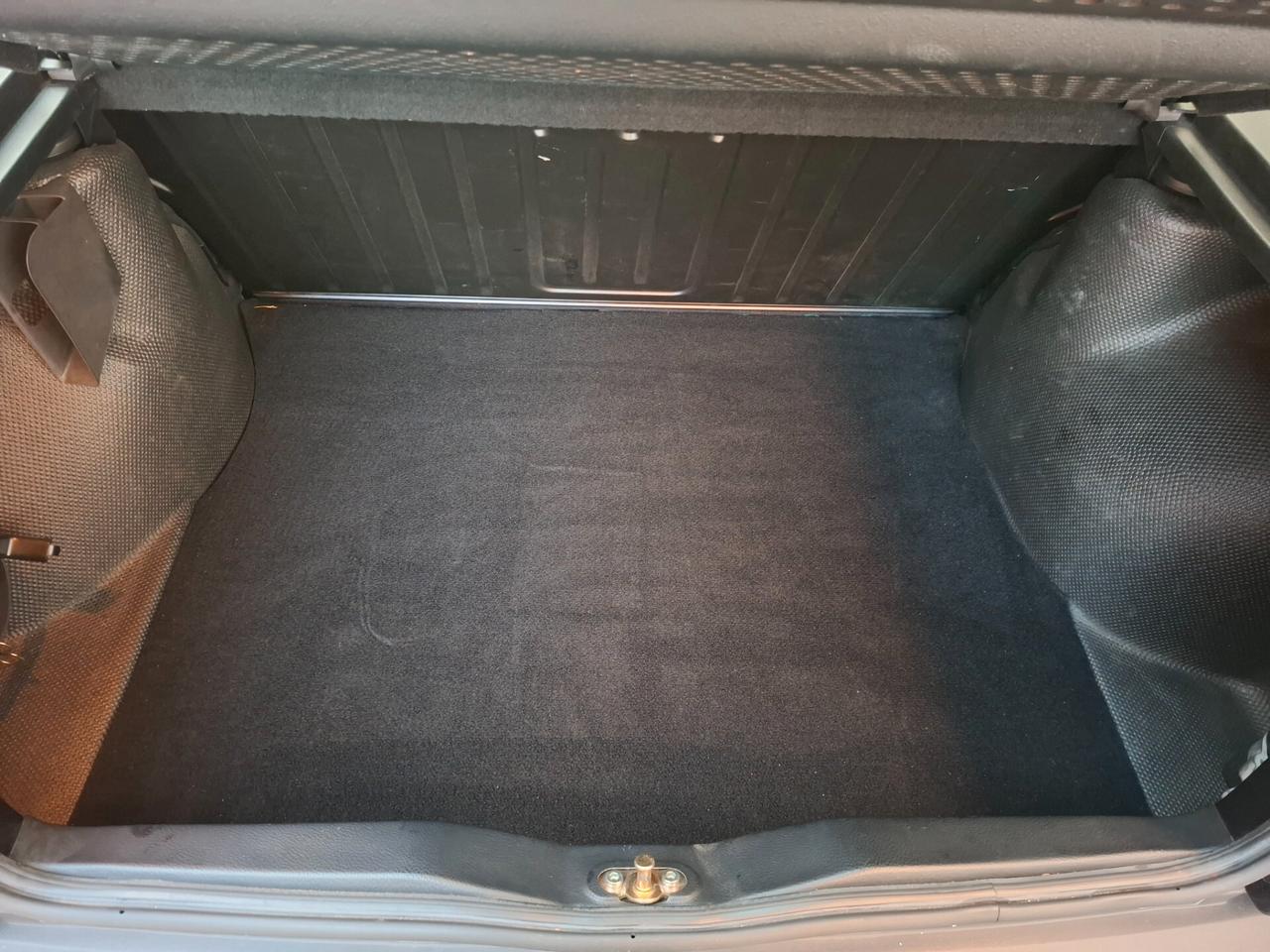 Volkswagen Golf GTI 2.0 16V 29.900km